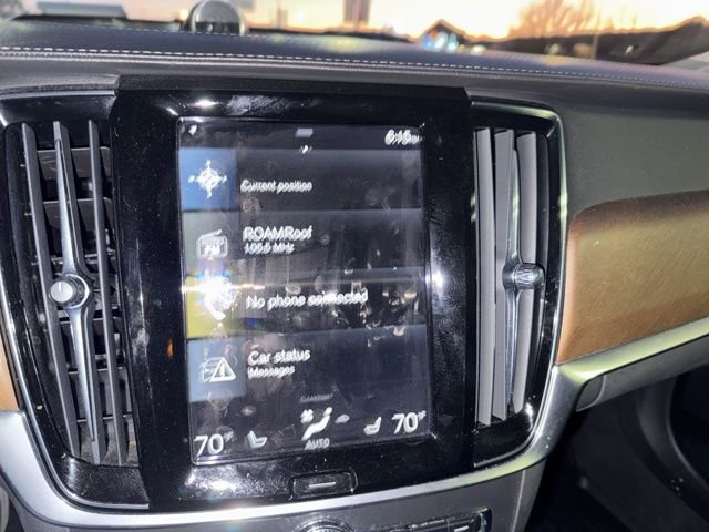 Used 2017 Volvo S90 T6 Inscription w/ Vision Package image 31