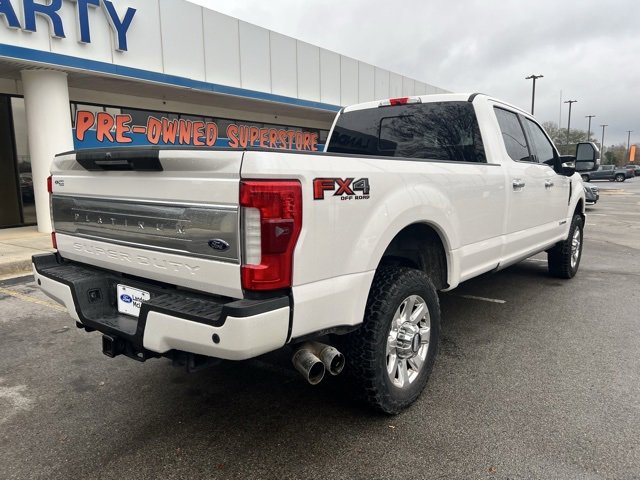 Used 2017 Ford F350 Platinum w/ Platinum Ultimate Package image 4