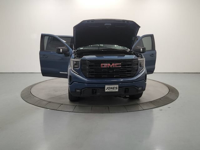 Used 2026 GMC Sierra 1500 Elevation w/ Elevation Premium Package AWD/4WD image 10