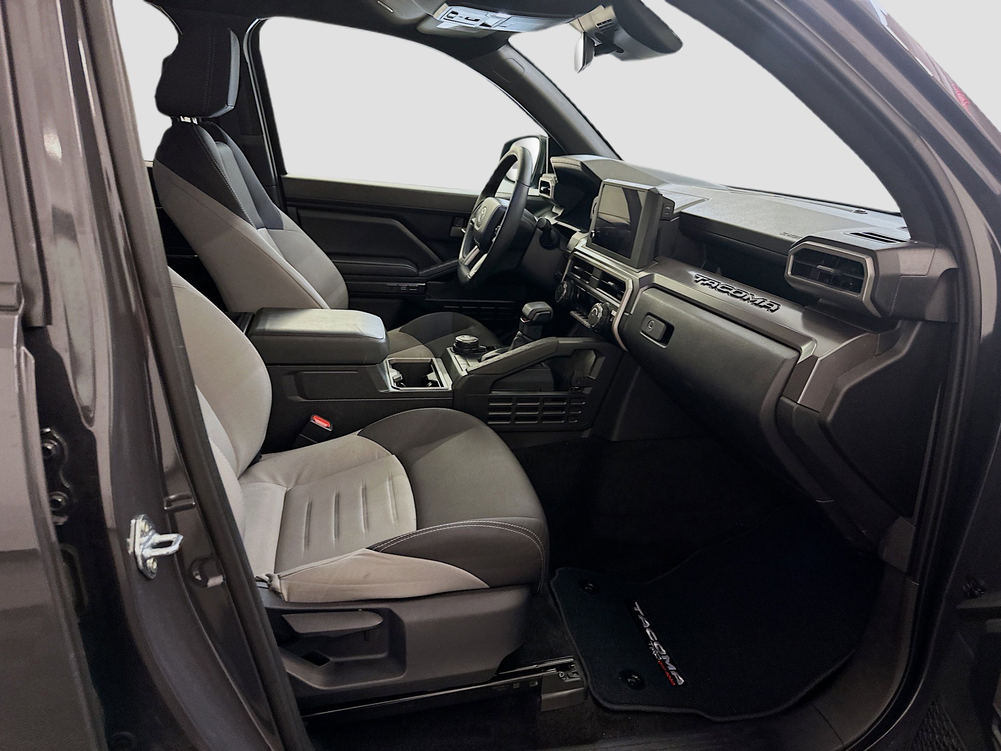 Used 2025 Toyota Tacoma TRD Off-Road image 32