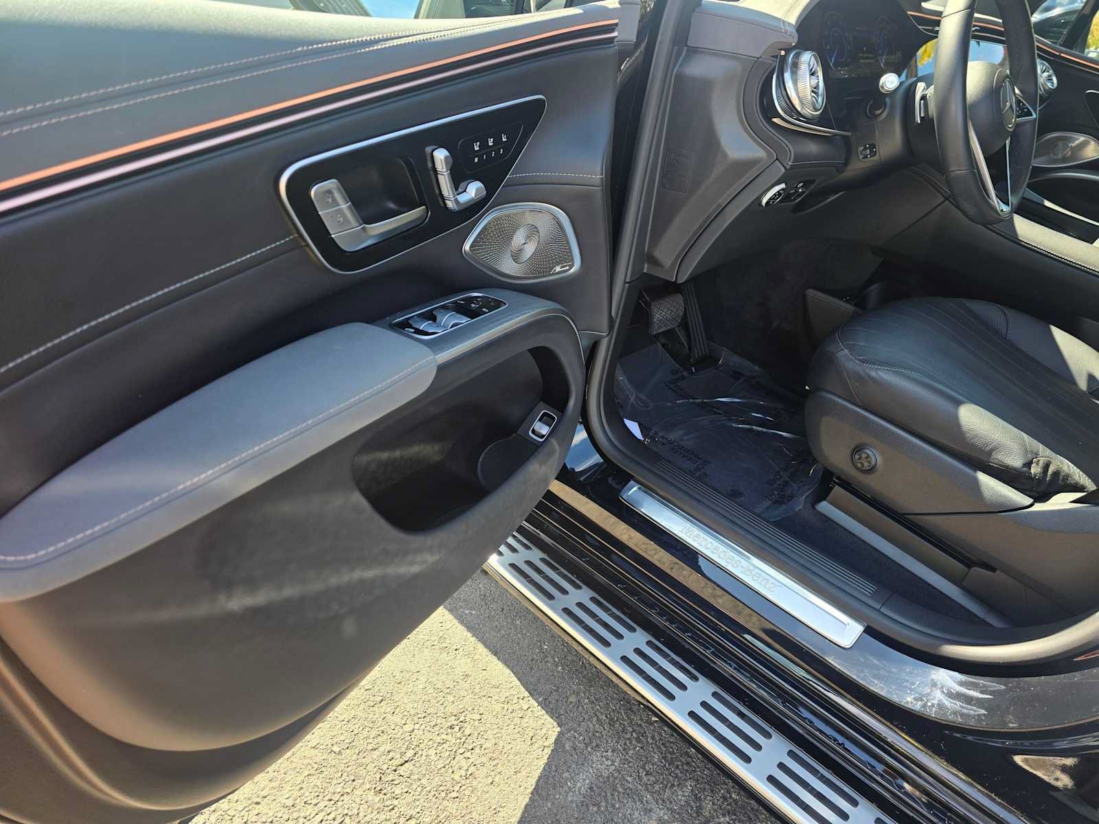 Used 2024 Mercedes-Benz EQS 450+ SUV image 23