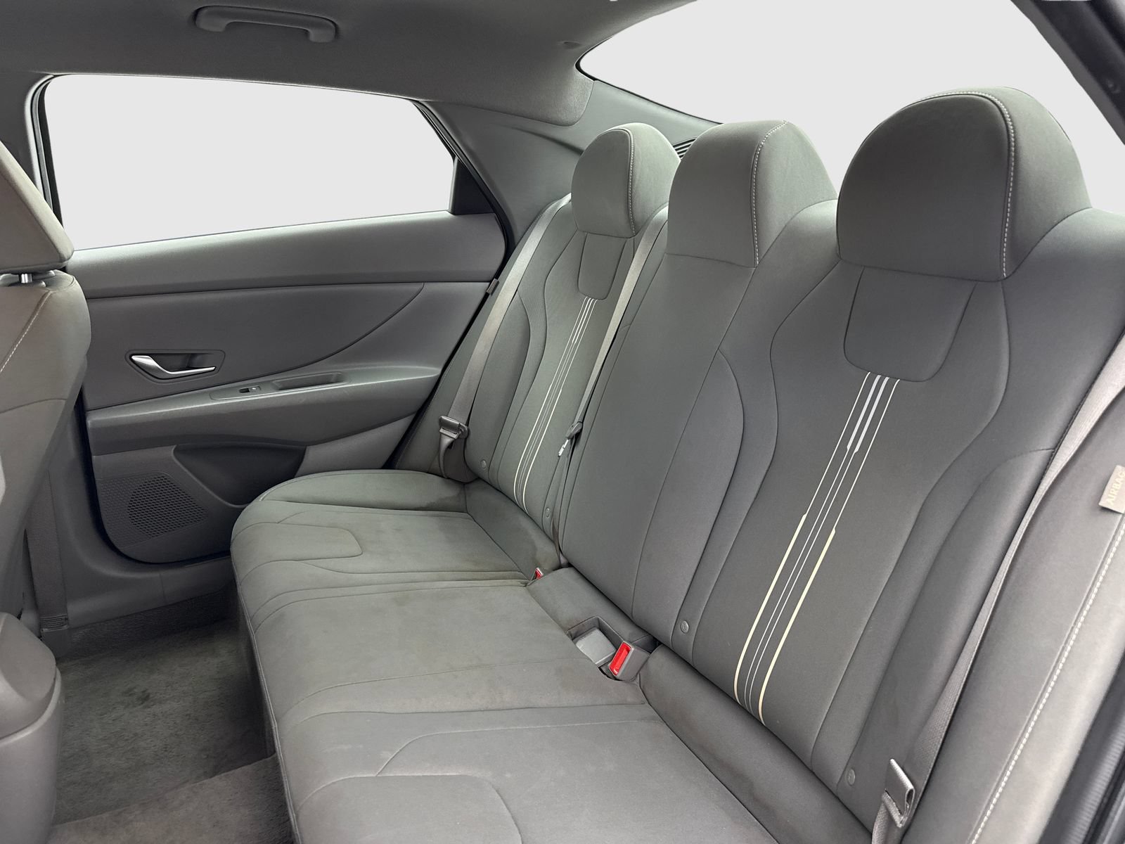 Used 2024 Hyundai Elantra SEL FWD image 36