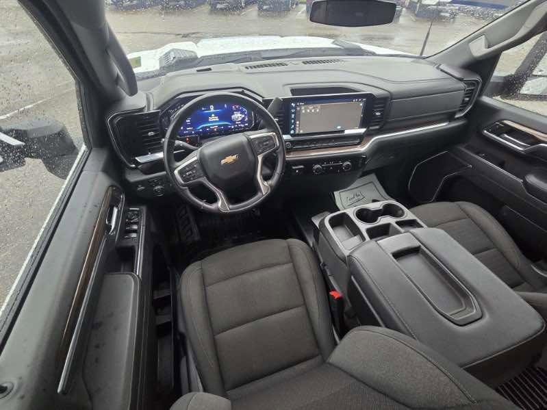 Used 2024 Chevrolet Silverado 3500 LT image 12