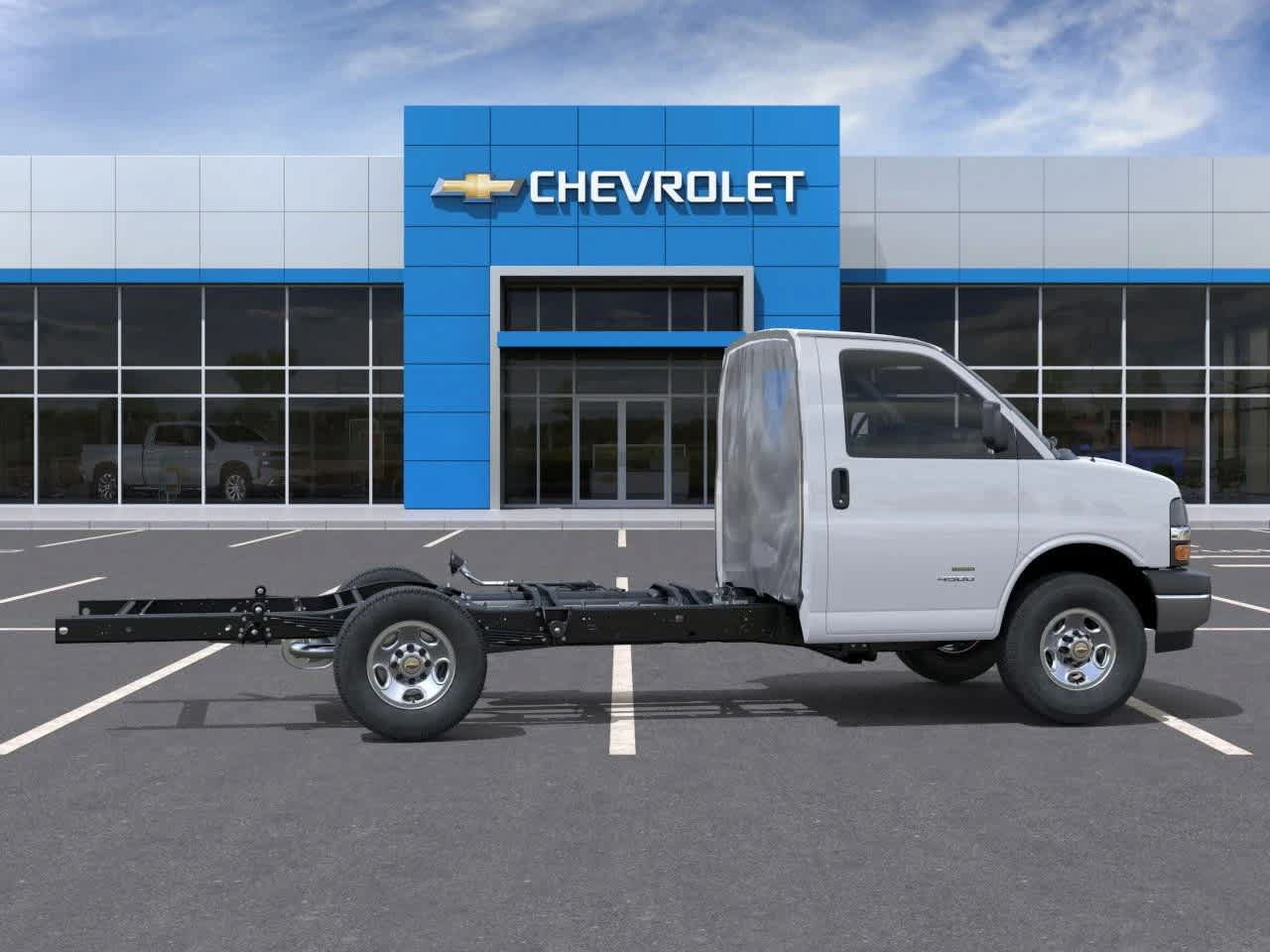 New 2025 Chevrolet Express 3500 w/ Power Convenience Package RWD image 18