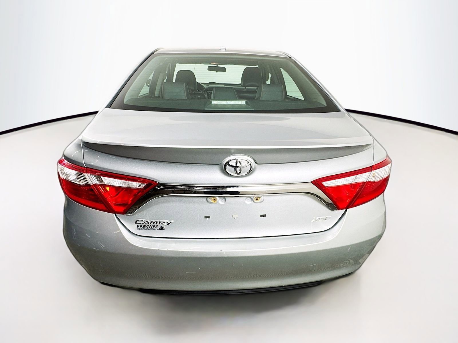 Used 2016 Toyota Camry XSE w/ Moonroof Package FWD image 6