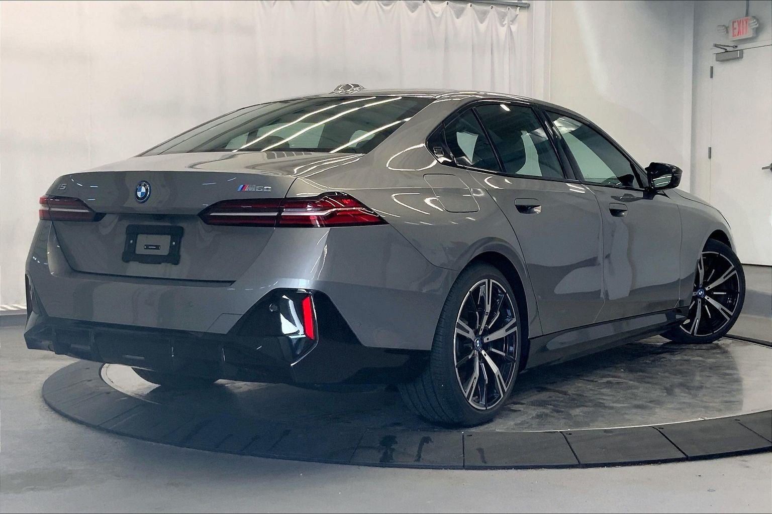 Used 2024 BMW i5 M60 w/ Premium Package AWD/4WD image 6