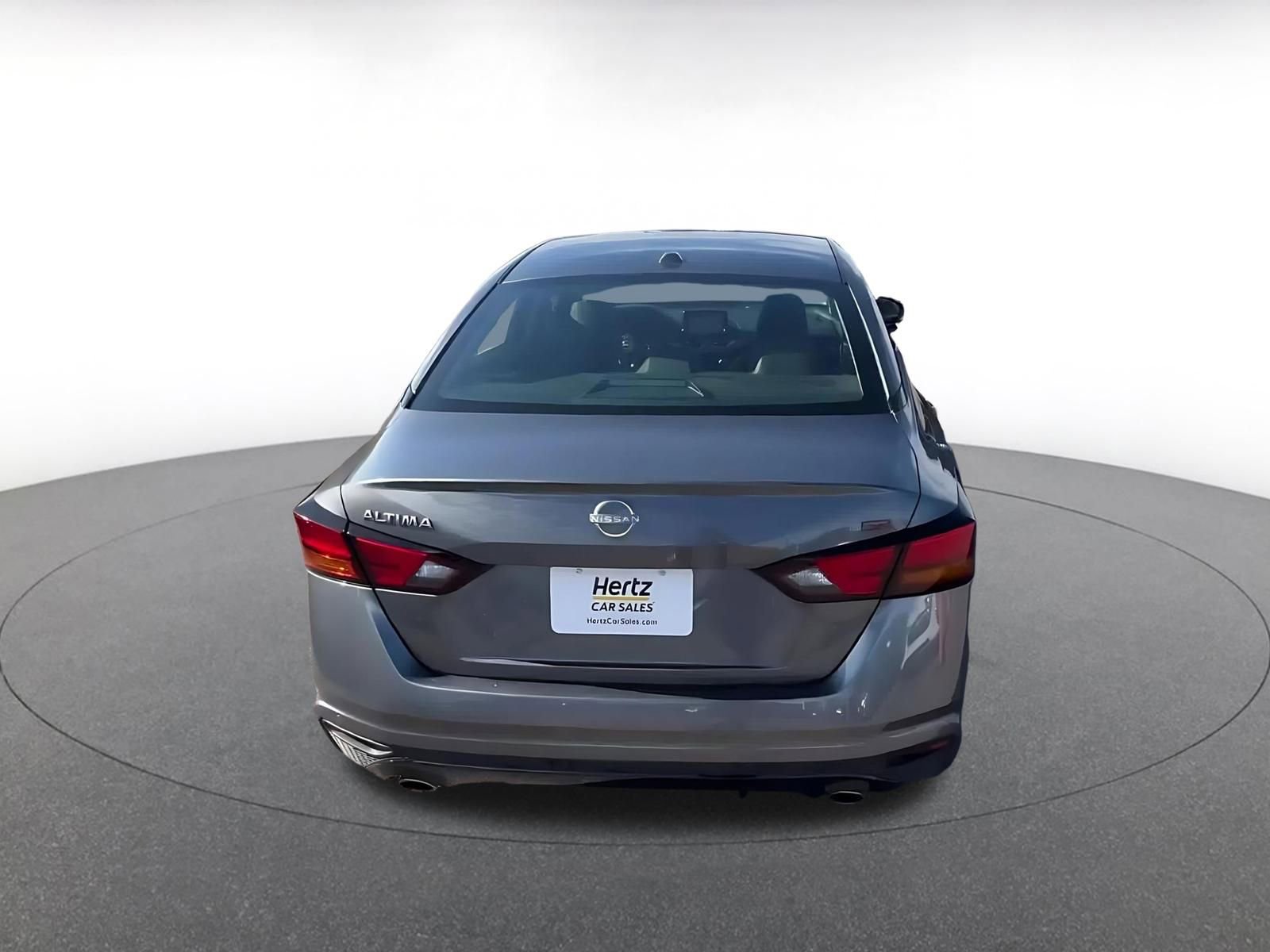 Used 2025 Nissan Altima 2.5 SR image 11