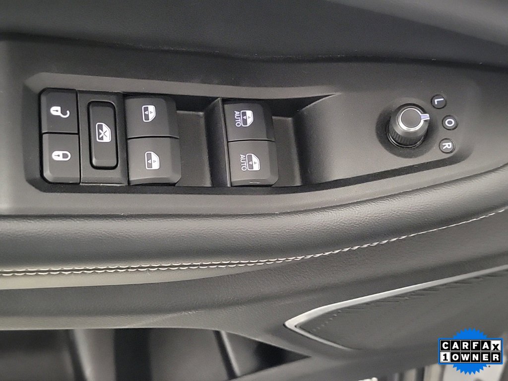 Used 2022 Jeep Grand Cherokee L Laredo w/ Luxury Tech Group I image 19