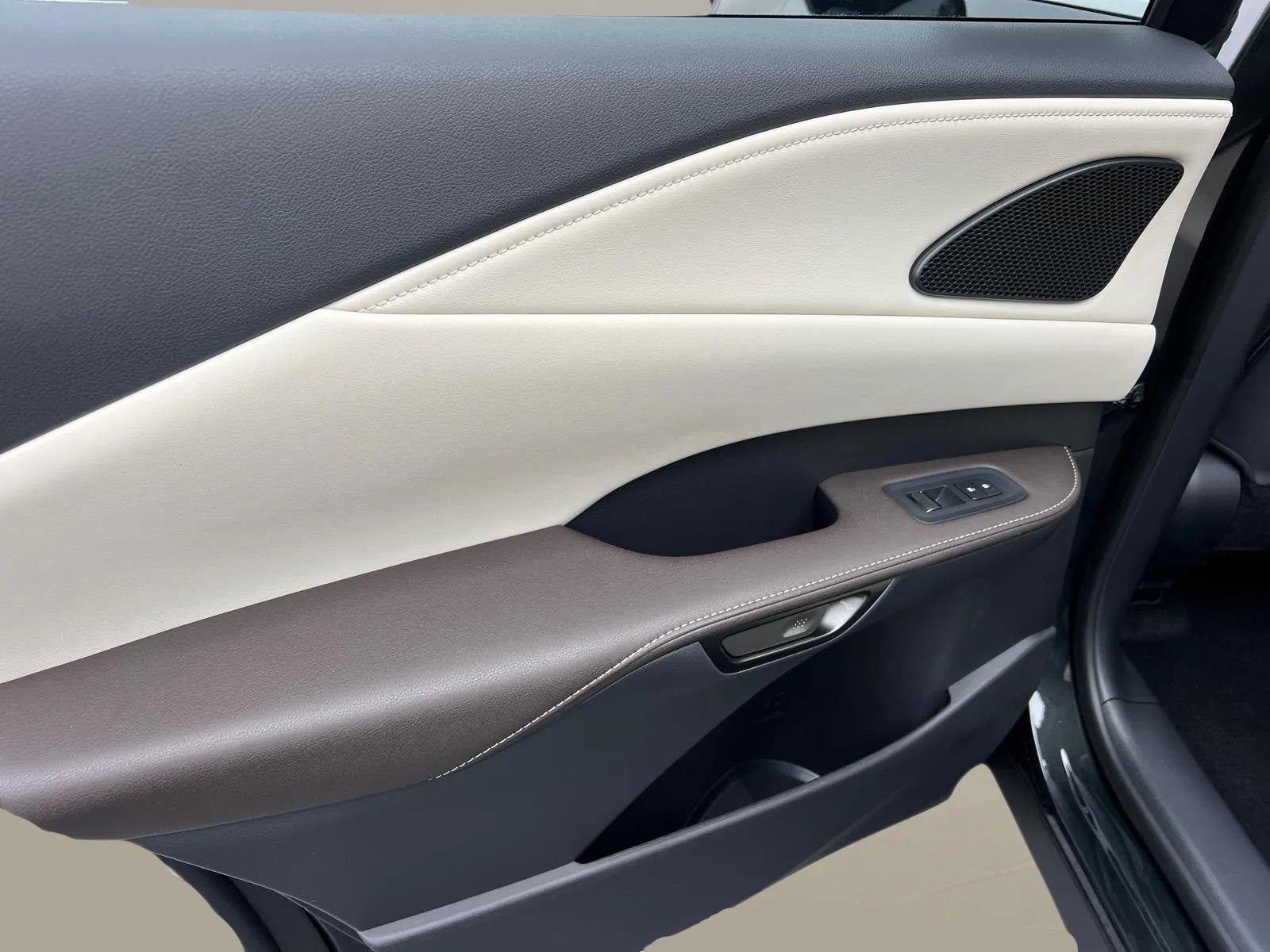 New 2026 Lexus RX 350 FWD image 16