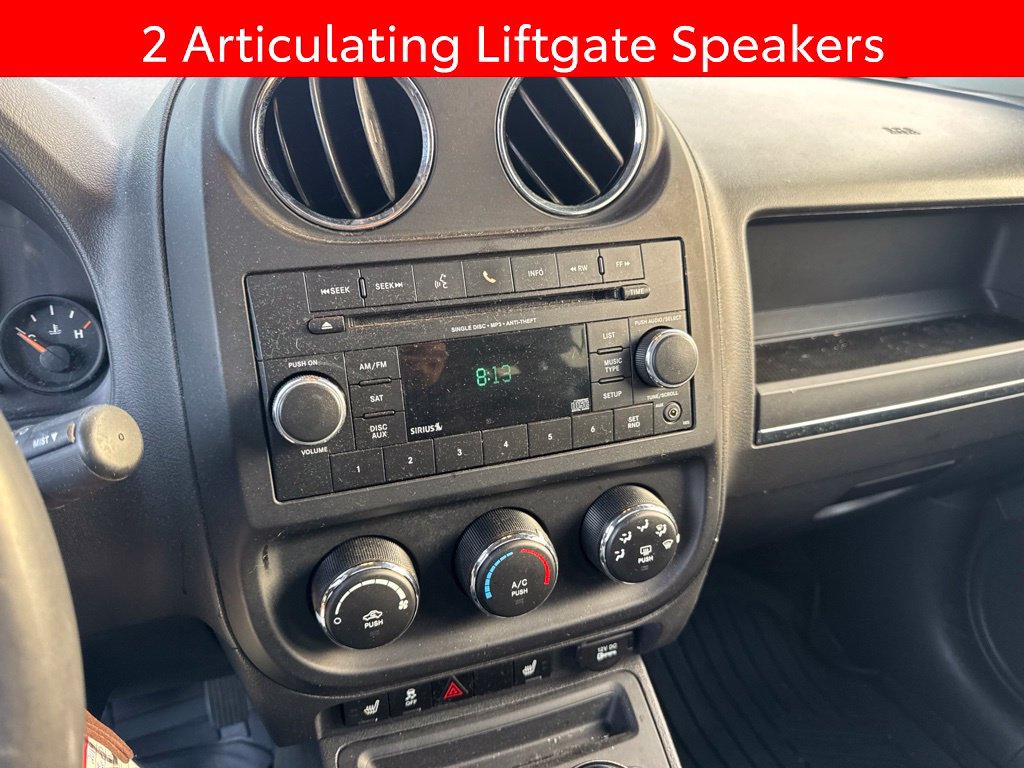 Used 2014 Jeep Patriot Latitude w/ Sun/Sound Group FWD image 8