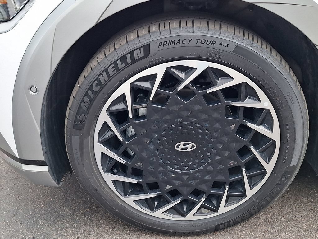 Certified 2024 Hyundai Ioniq 5 Limited AWD/4WD image 32