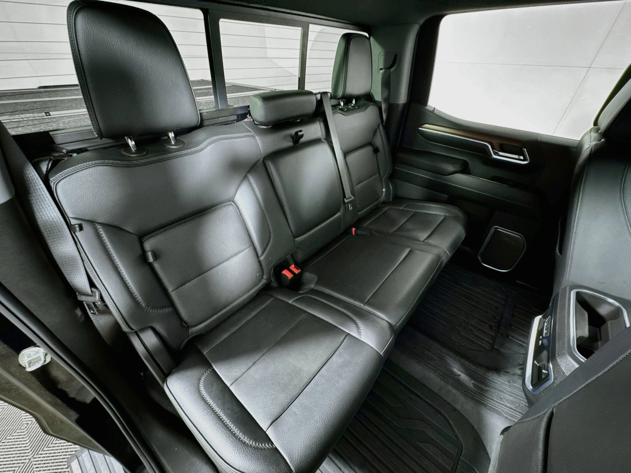 Used 2023 GMC Sierra 1500 Denali w/ Technology Package AWD/4WD image 29