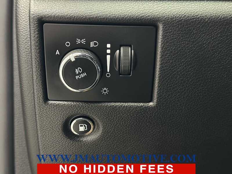 Used 2018 Jeep Grand Cherokee Limited w/ Luxury Group II image 36