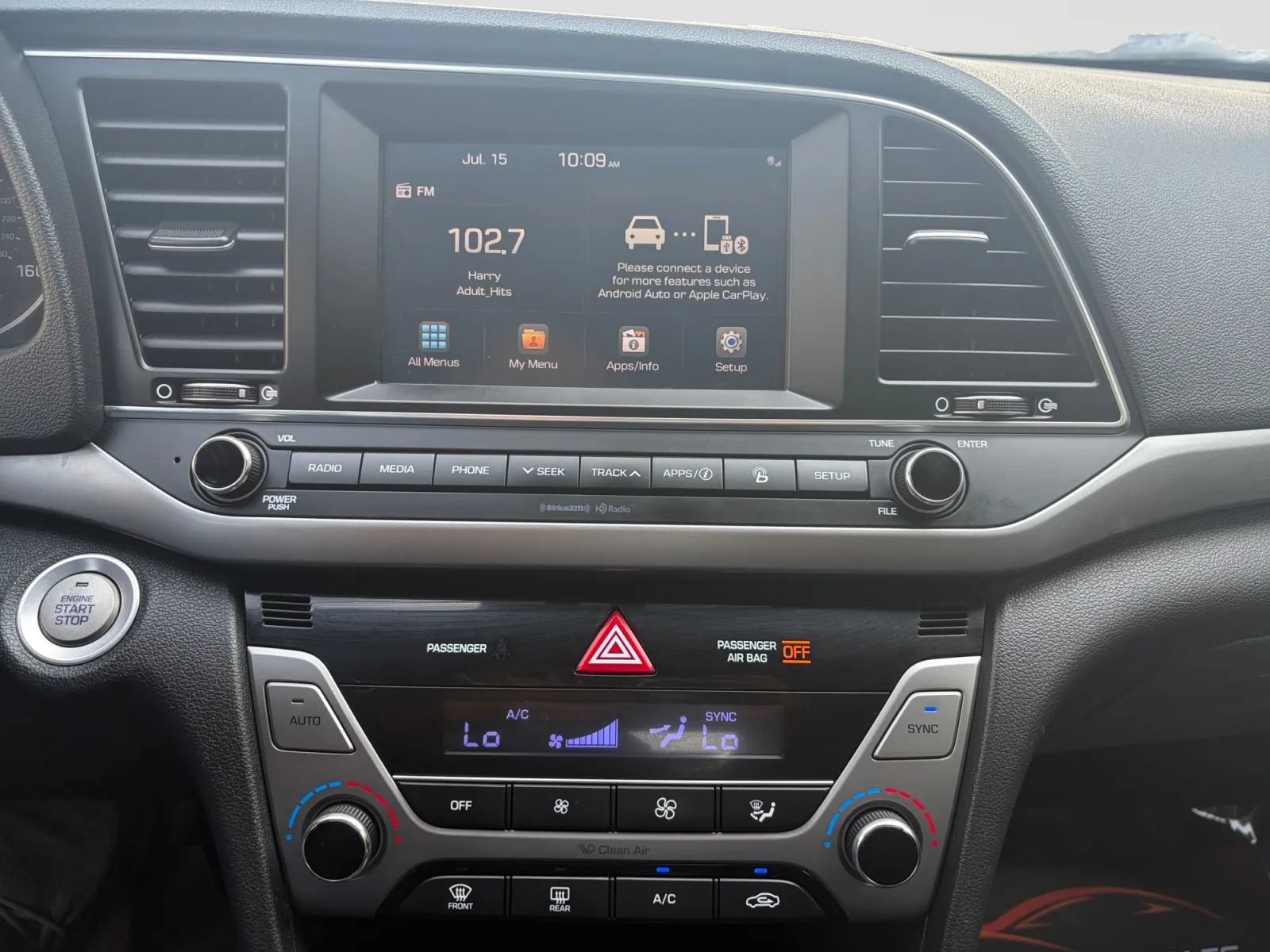 Used 2017 Hyundai Elantra Limited FWD image 23