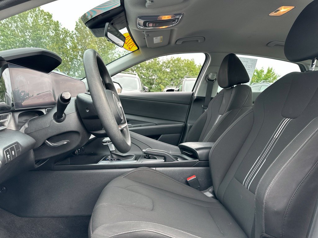 Used 2024 Hyundai Elantra SEL FWD image 37