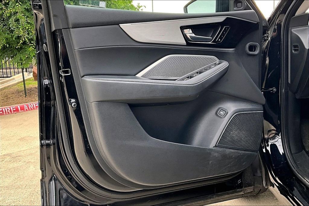 Certified 2023 Acura MDX SH-AWD image 22
