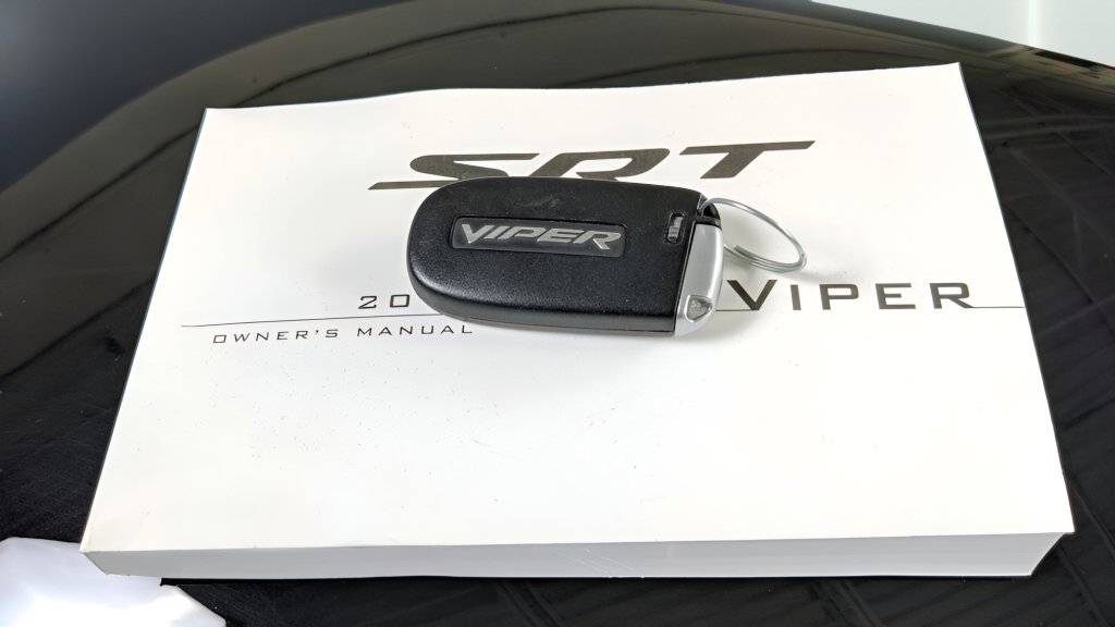 Used 2013 SRT Viper GTS image 35
