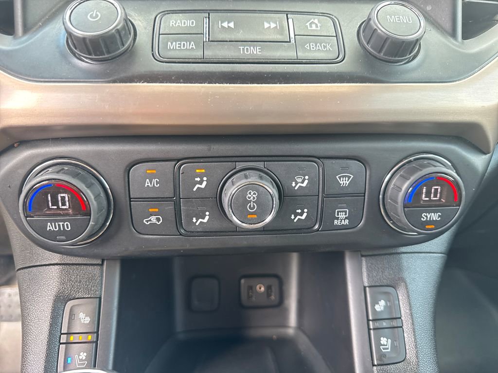 Used 2019 GMC Acadia Denali w/ Technology Package AWD/4WD image 18