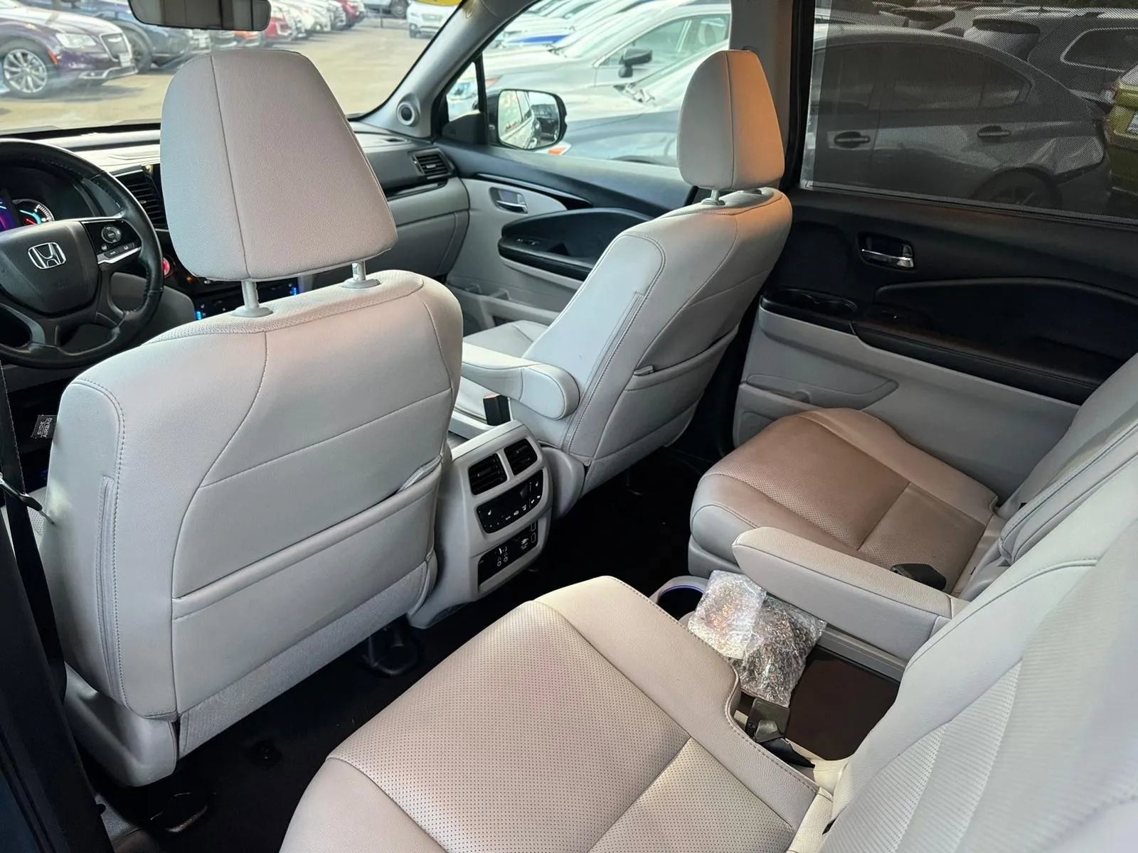 Used 2020 Honda Pilot Elite image 15