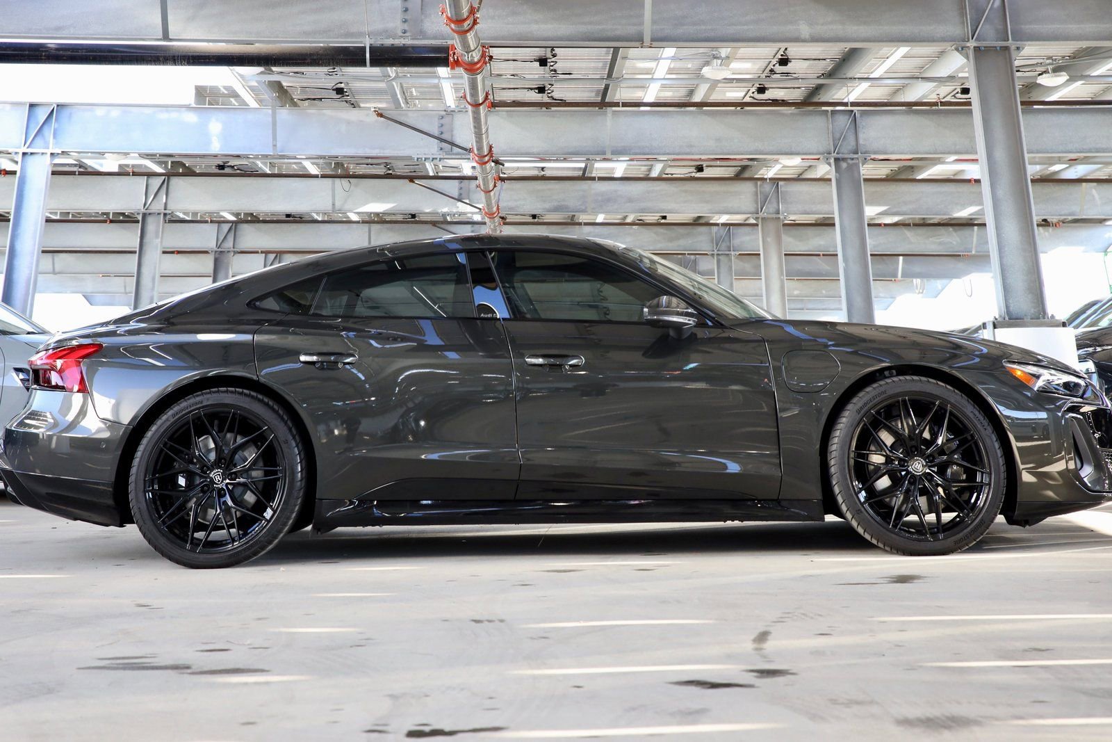 New 2025 Audi S e-tron GT Prestige image 11