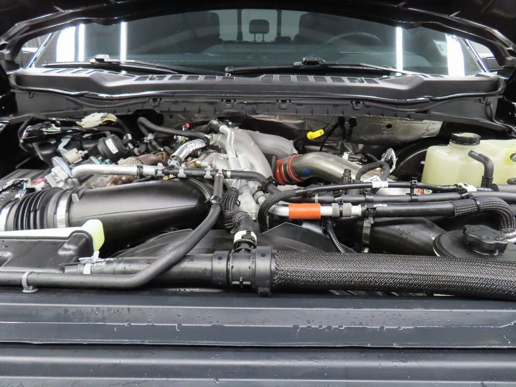 Used 2025 Ford F250 4x4 Crew Cab Super Duty image 38