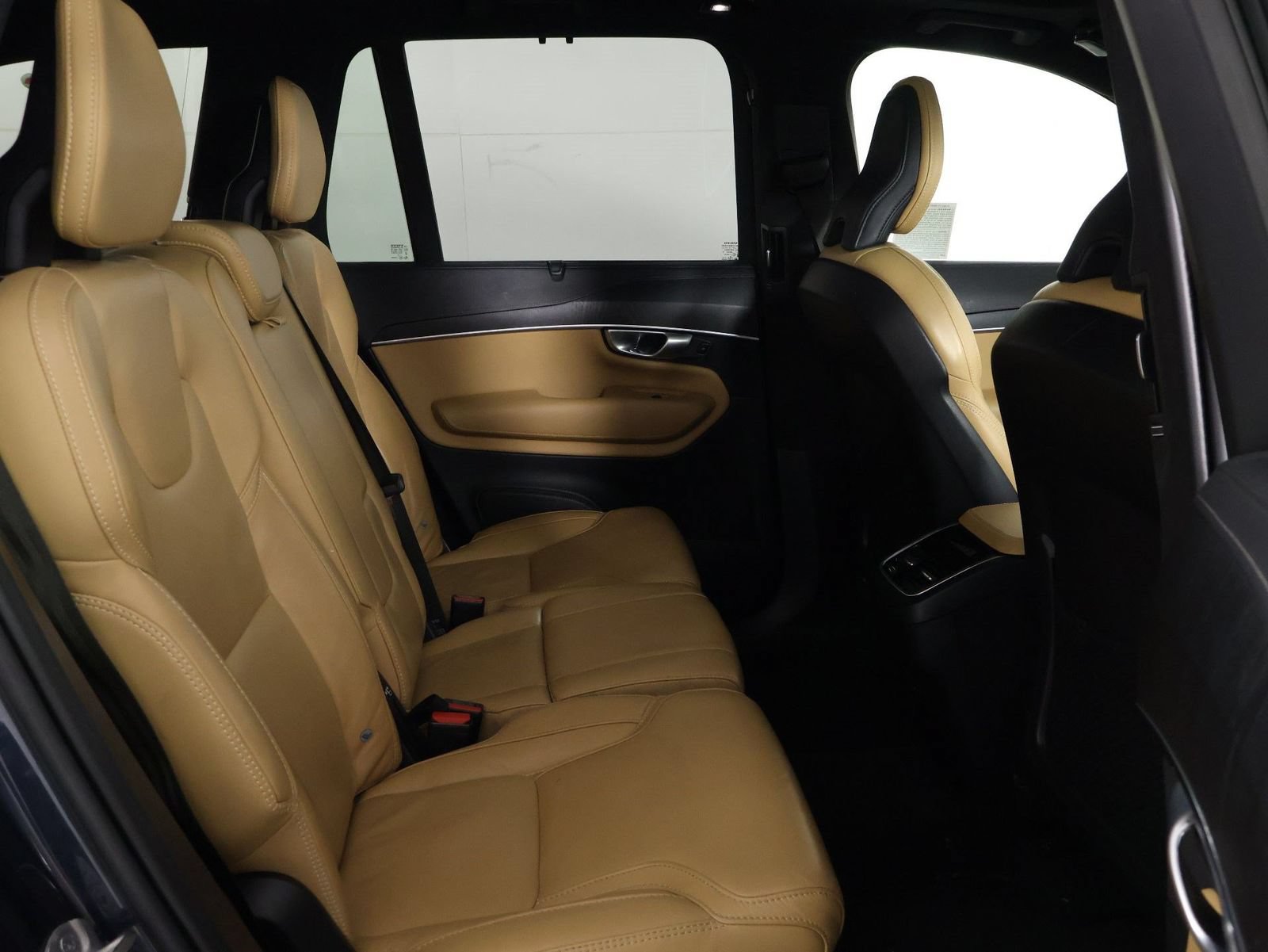 Used 2024 Volvo XC90 B6 Ultimate w/ Lounge Package AWD/4WD image 30