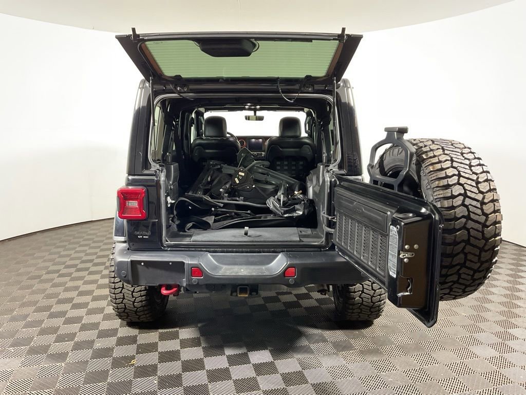 Used 2020 Jeep Wrangler Unlimited Rubicon w/ Uconnect 4C Nav & Sound Group AWD/4WD image 17