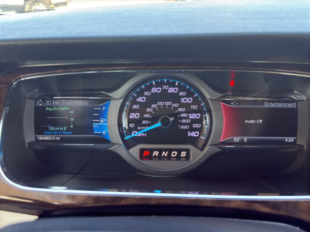 Used 2018 Ford Taurus Limited image 15