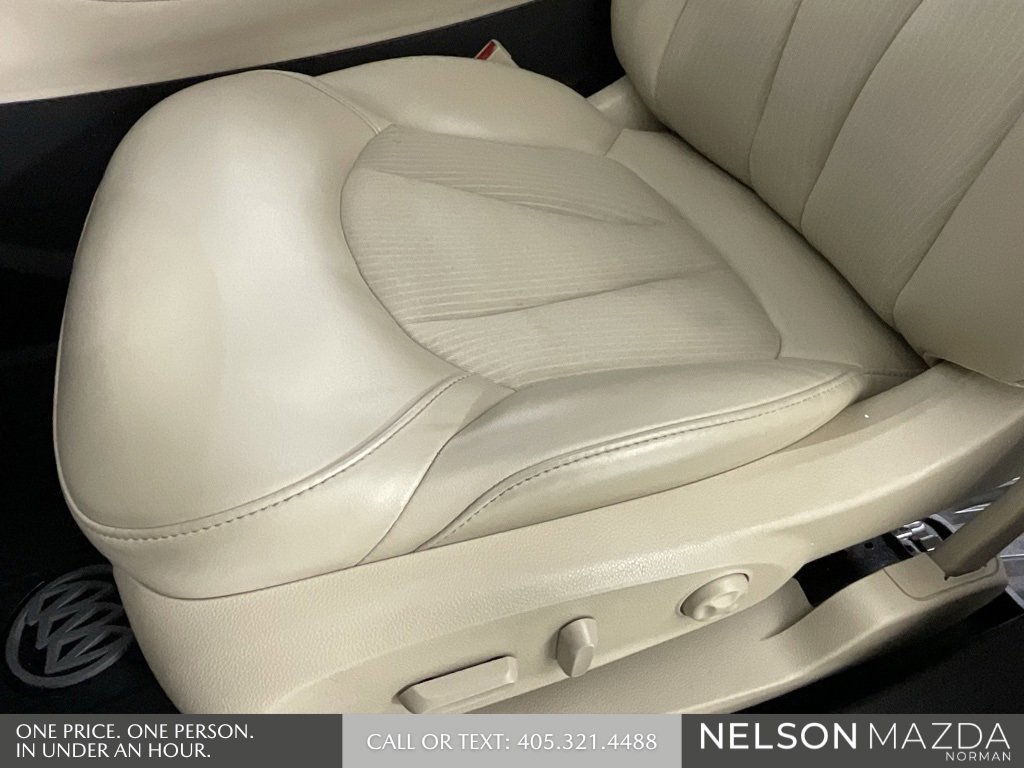 Used 2020 Buick Envision Preferred w/ LPO, Cargo Package image 24