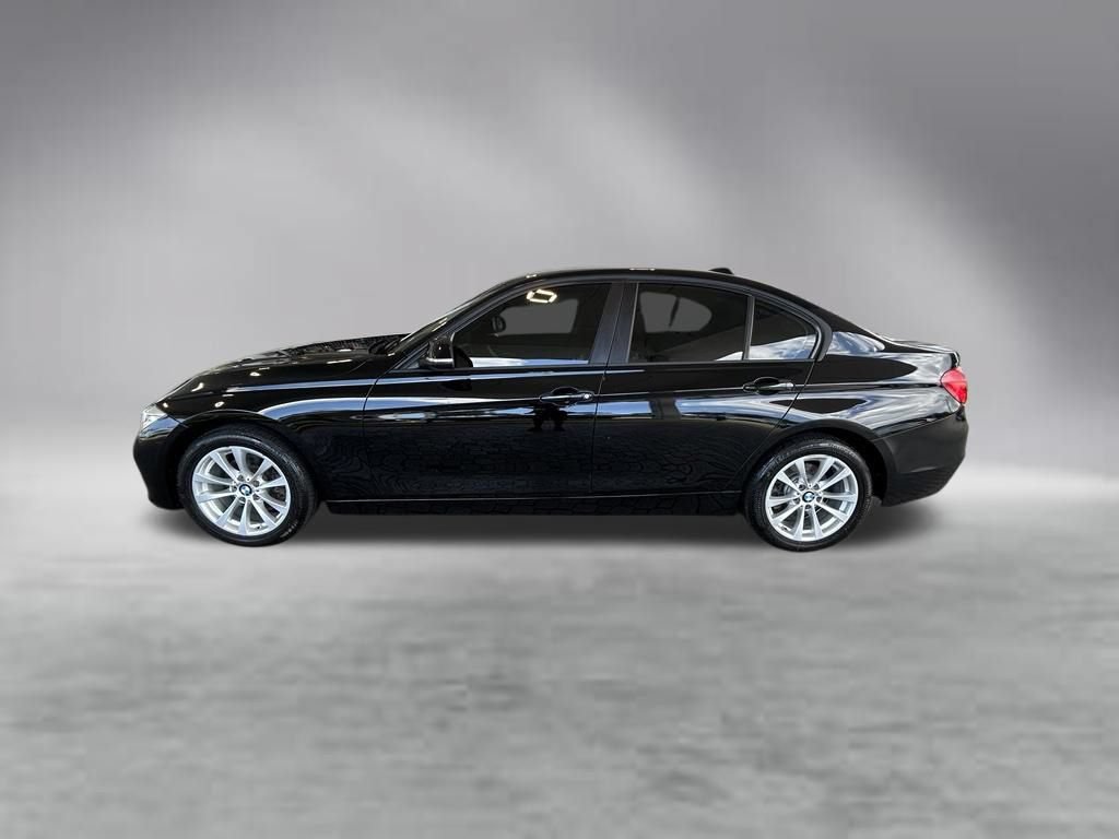 Used 2016 BMW 320i xDrive Sedan AWD/4WD image 8