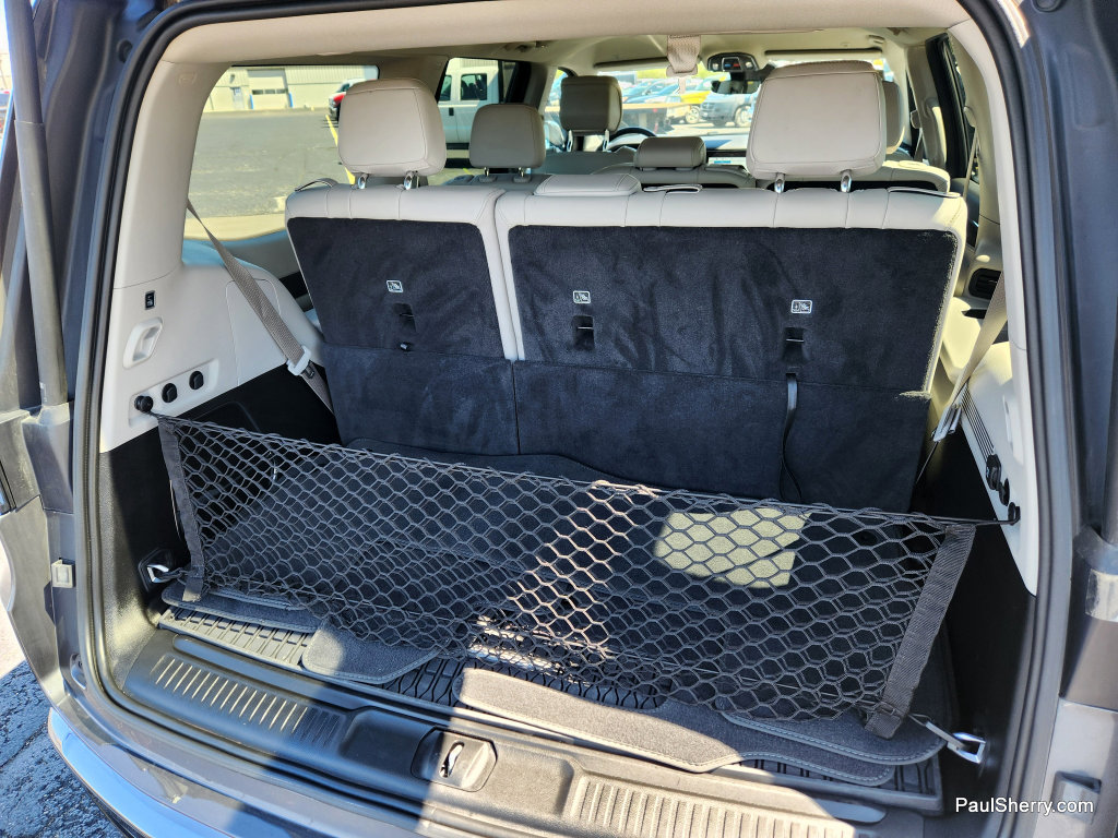 Used 2024 Jeep Wagoneer 4WD w/ HD Trailer Tow Package image 22