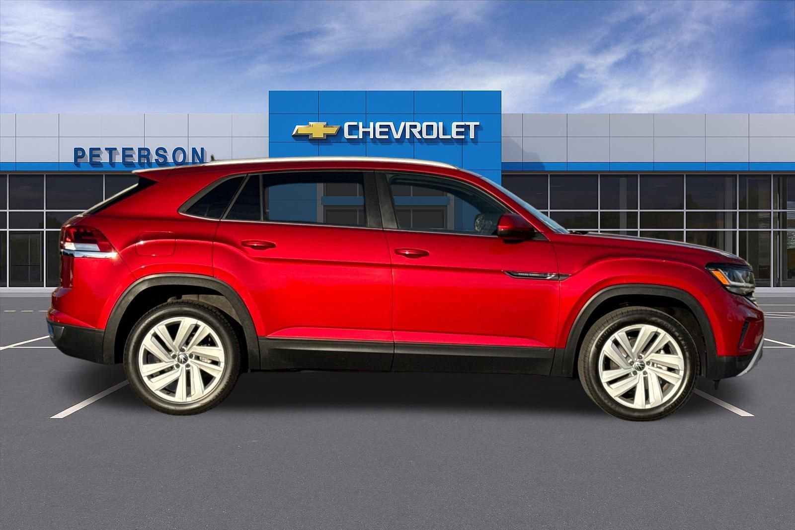 Used 2020 Volkswagen Atlas Cross Sport SE image 3