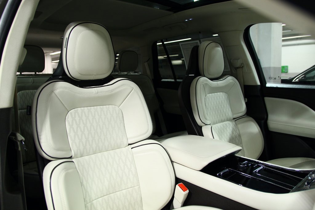 Used 2021 Lincoln Aviator Black Label w/ Dynamic Handling Package image 23