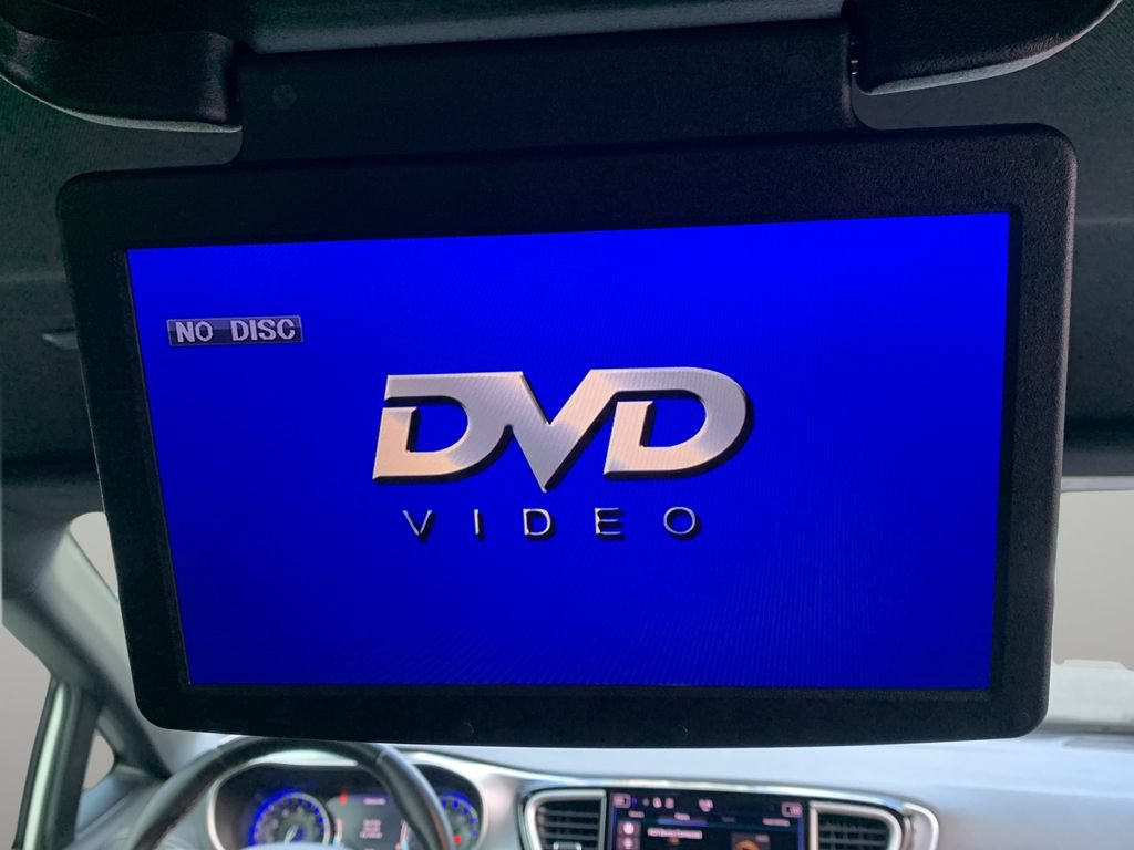 Used 2021 Chrysler Pacifica Touring w/ S Appearance Package FWD image 39