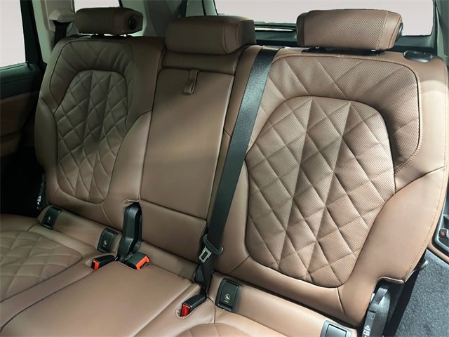 New 2026 BMW X7 xDrive40i w/ Premium Package image 13