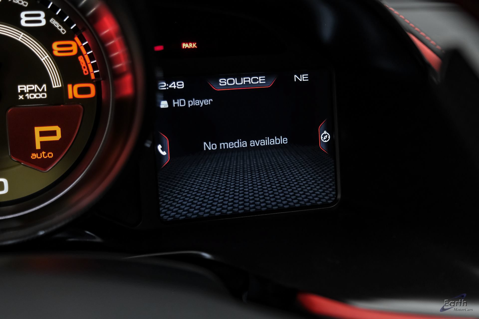 Used 2019 Ferrari 812 Superfast RWD image 99