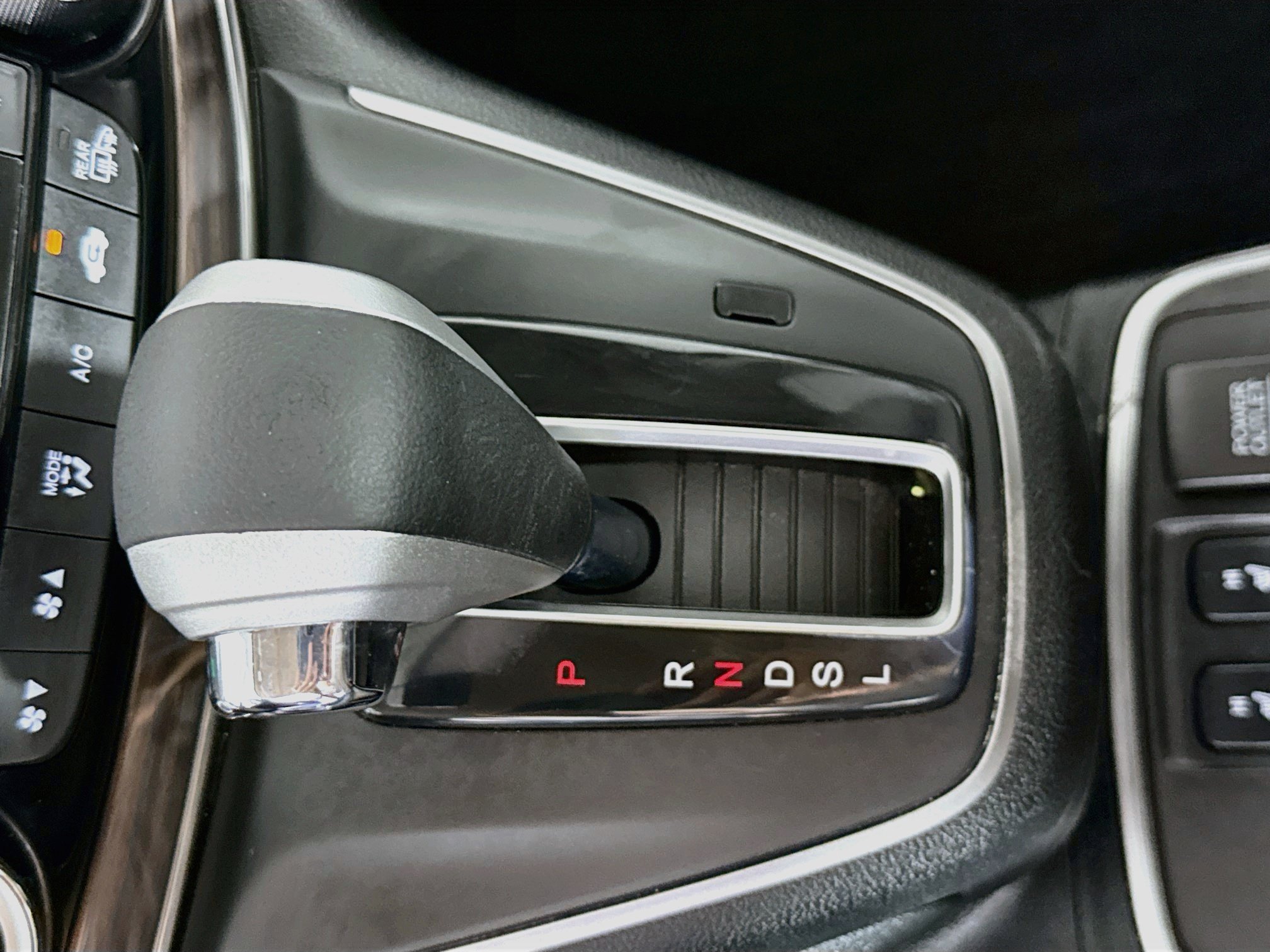 Used 2015 Honda CR-V Touring image 20