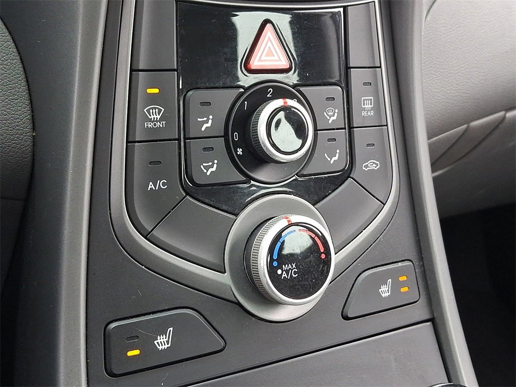 Used 2015 Hyundai Elantra Sport image 16