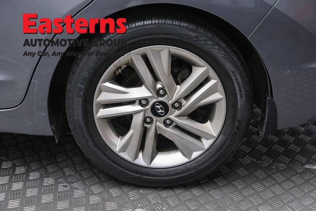 Used 2019 Hyundai Elantra Value Edition w/ Cargo Package FWD image 8