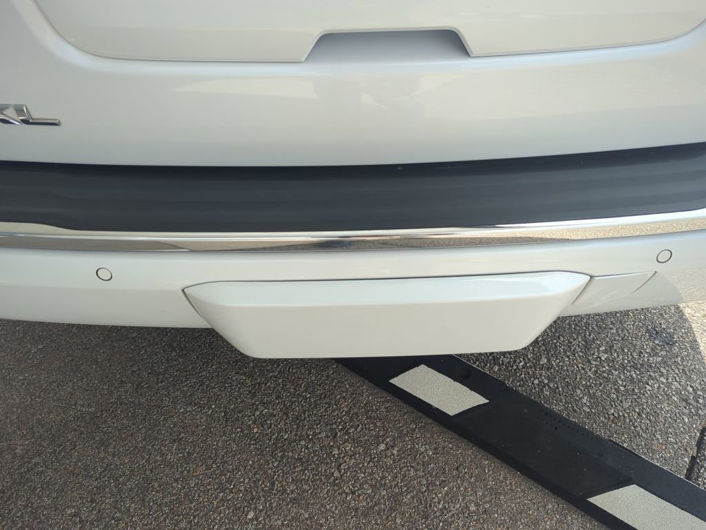 Used 2020 GMC Yukon XL Denali w/ Open Road Package image 10