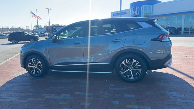 Used 2024 Kia Sportage EX image 8