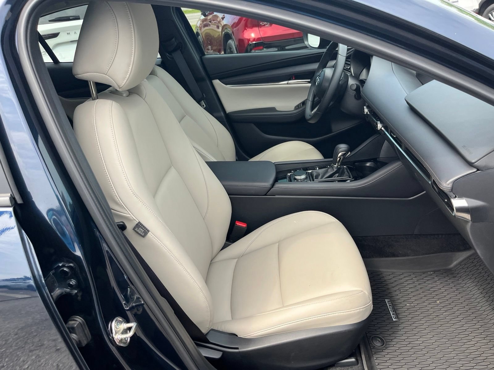 Certified 2025 MAZDA MAZDA3 s FWD image 36