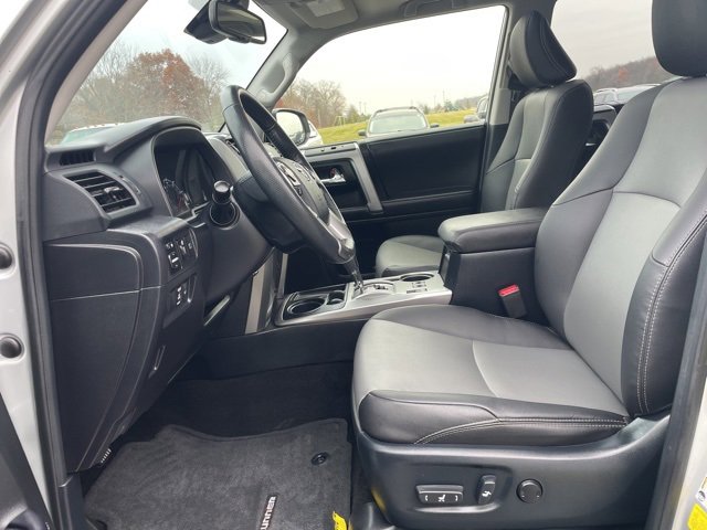 Used 2023 Toyota 4Runner SR5 Premium image 8