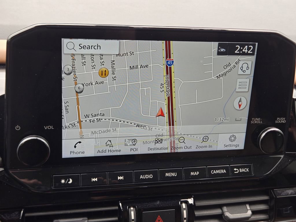 Used 2023 Nissan Pathfinder Platinum w/ Cargo Package AWD/4WD image 24