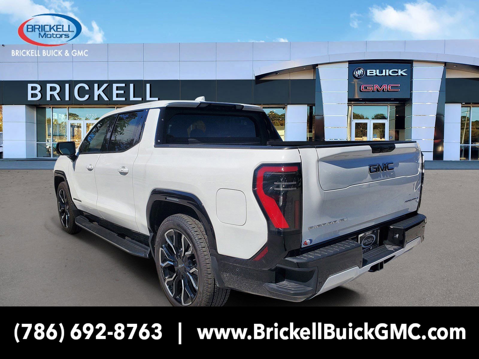 New 2025 GMC Sierra EV Denali AWD/4WD image 4