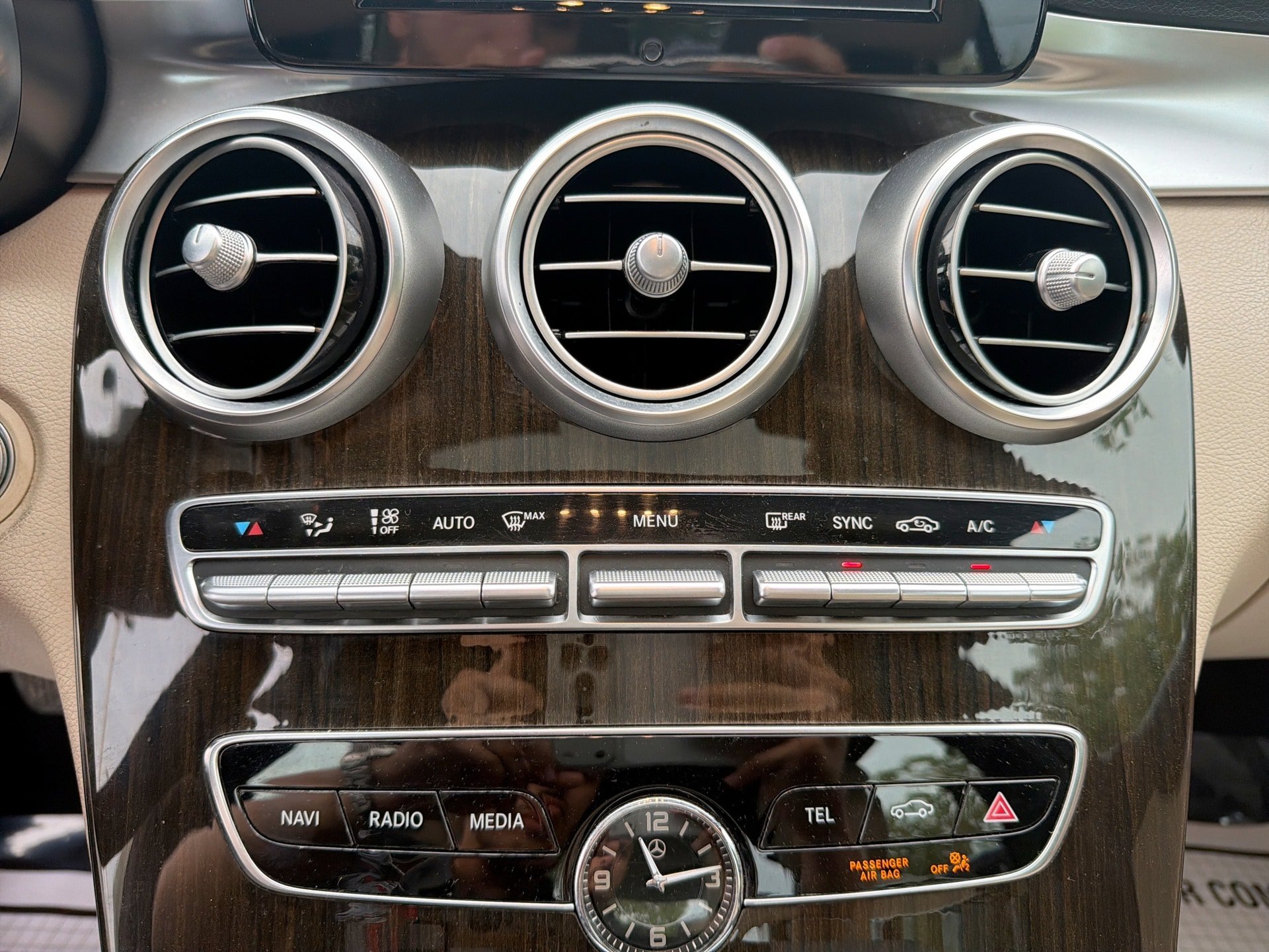 Used 2019 Mercedes-Benz C 300 Sedan image 17