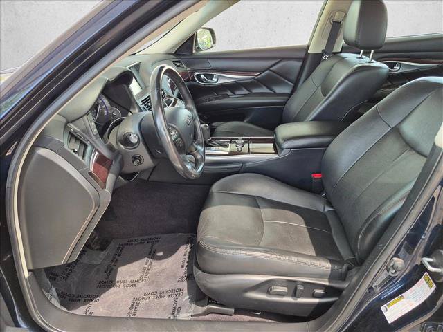 Used 2016 INFINITI Q70 L 5.6 AWD/4WD image 16