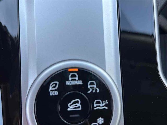 New 2026 Mitsubishi Outlander AWD image 27