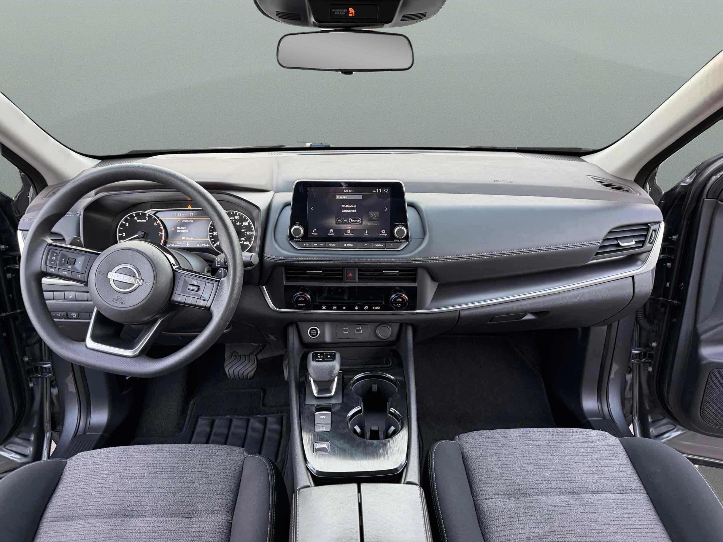 Used 2023 Nissan Rogue SV FWD image 11
