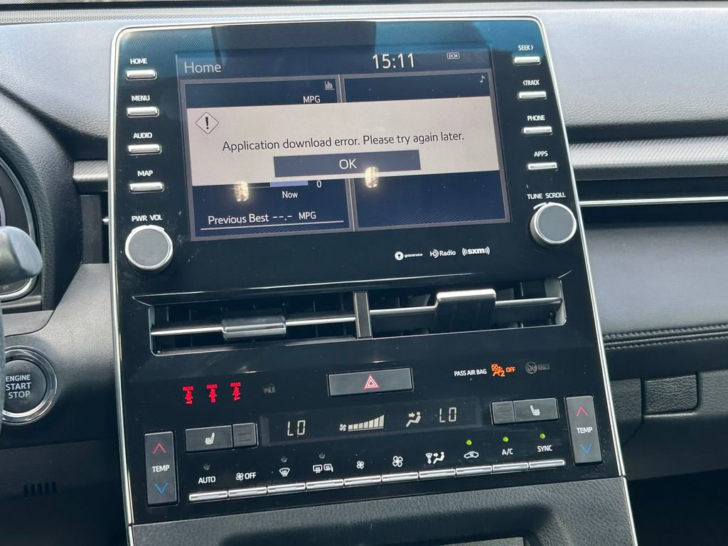 Used 2019 Toyota Avalon XSE image 19